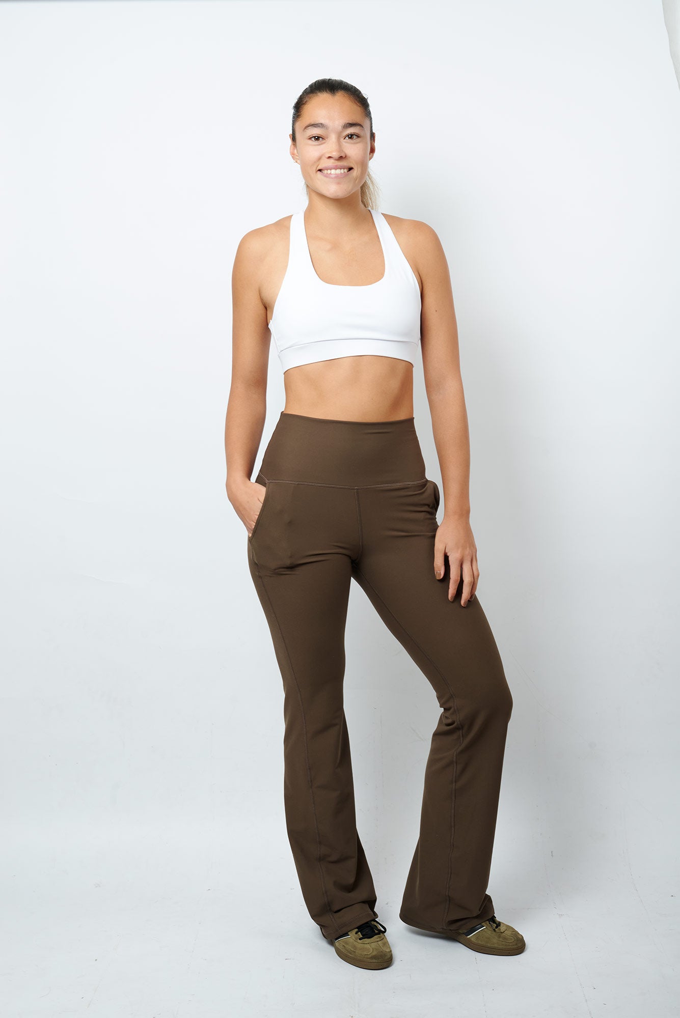Leggins Calza Flare Mocha Cintura alta